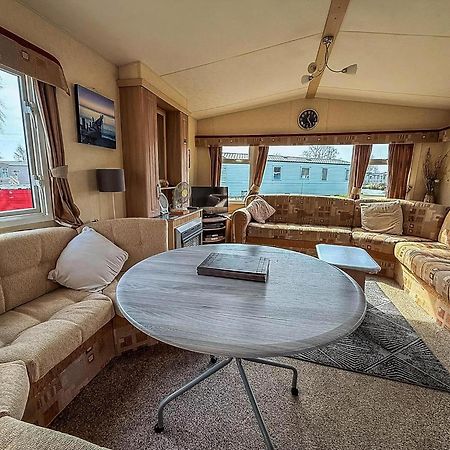 Spacious 8 Berth Caravan At Southview Holiday Park Near Skegness Ref 33018Ml Экстерьер фото