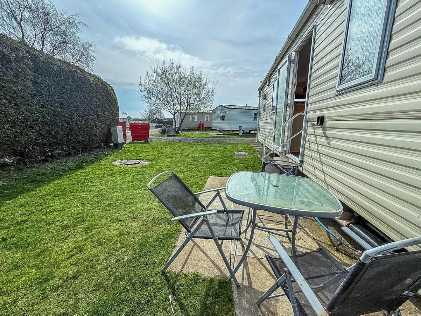 Spacious 8 Berth Caravan At Southview Holiday Park Near Skegness Ref 33018Ml Экстерьер фото